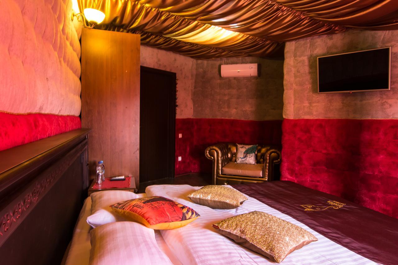 India Palace Hotel 카리프 외부 사진